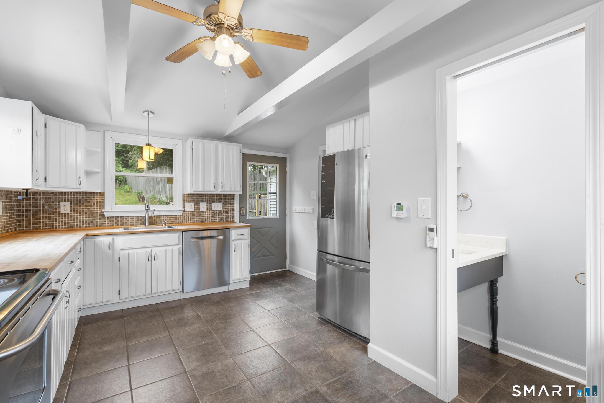 259 Peck Hill Road Woodbridge, CT 06525 - Photo 24 of 33