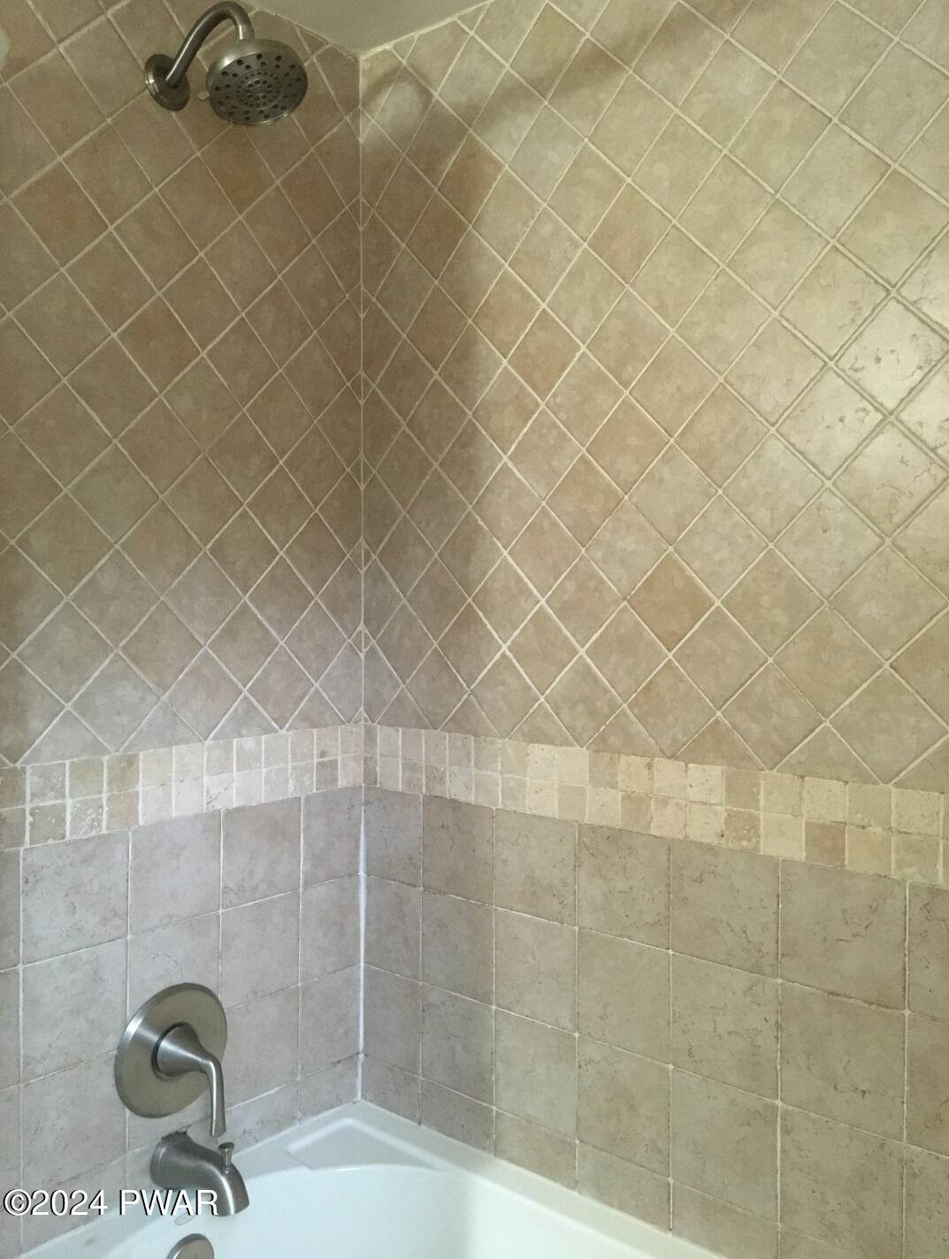 118 Terrace Road Tafton, PA 18464 - Photo 13 of 28 Bathroom