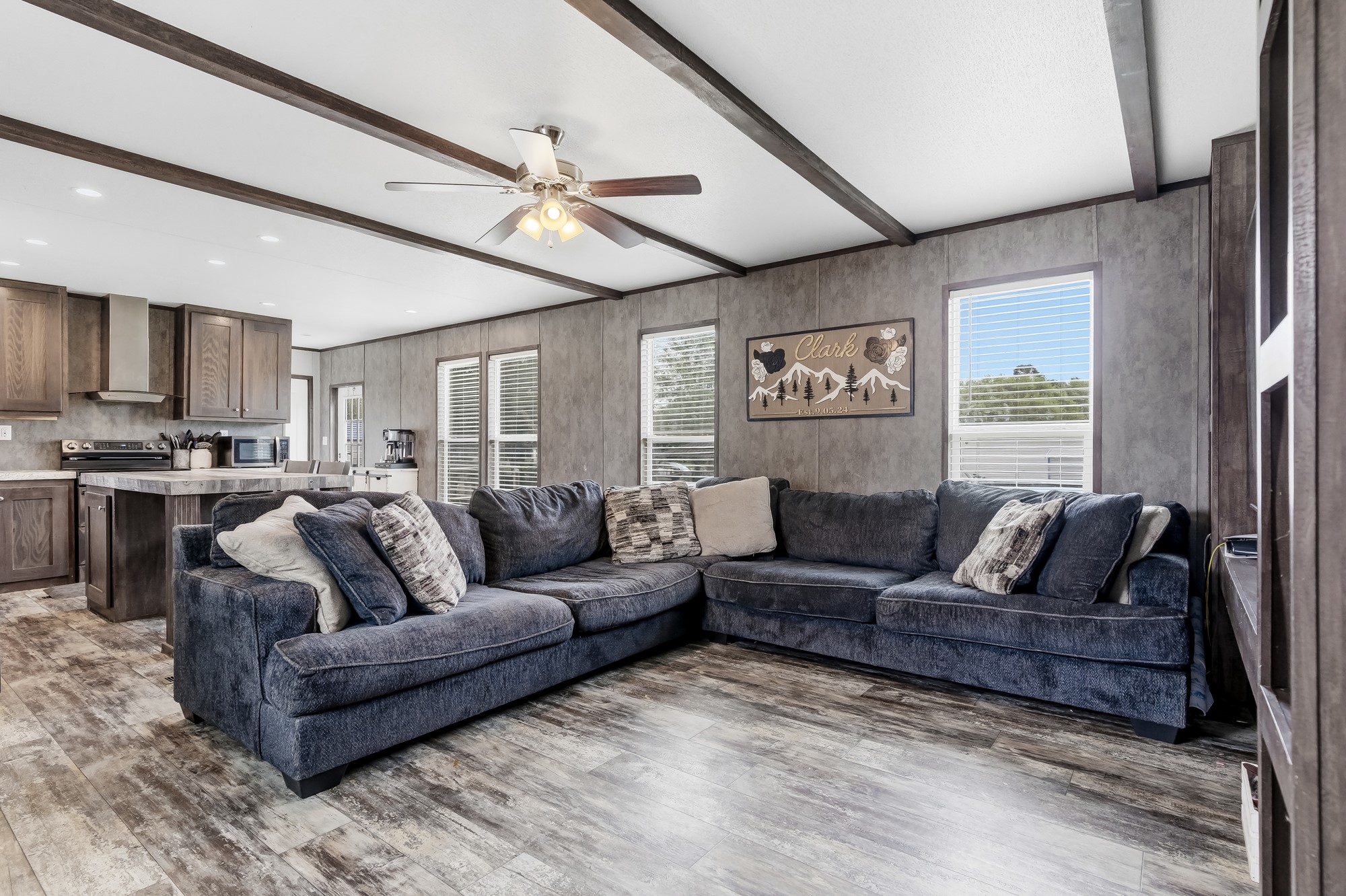 428 Pine Avenue Winnie, TX 77665 - Photo 1 of 36