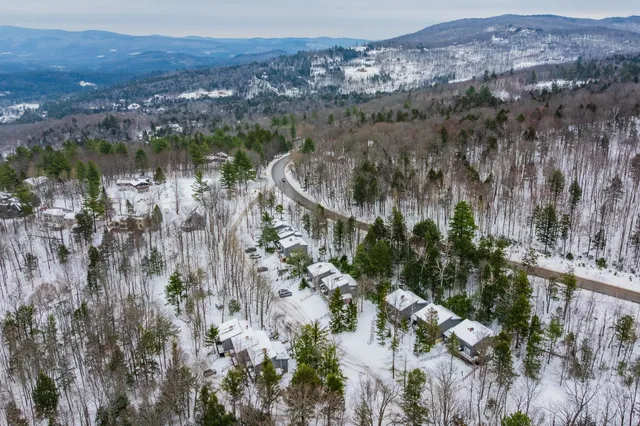 $439,000 | 12 Stratton West Road, Unit 12, Winhall, VT 05340