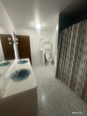 $2,100 | 220 French Street, Unit 1, Watertown, CT 06795