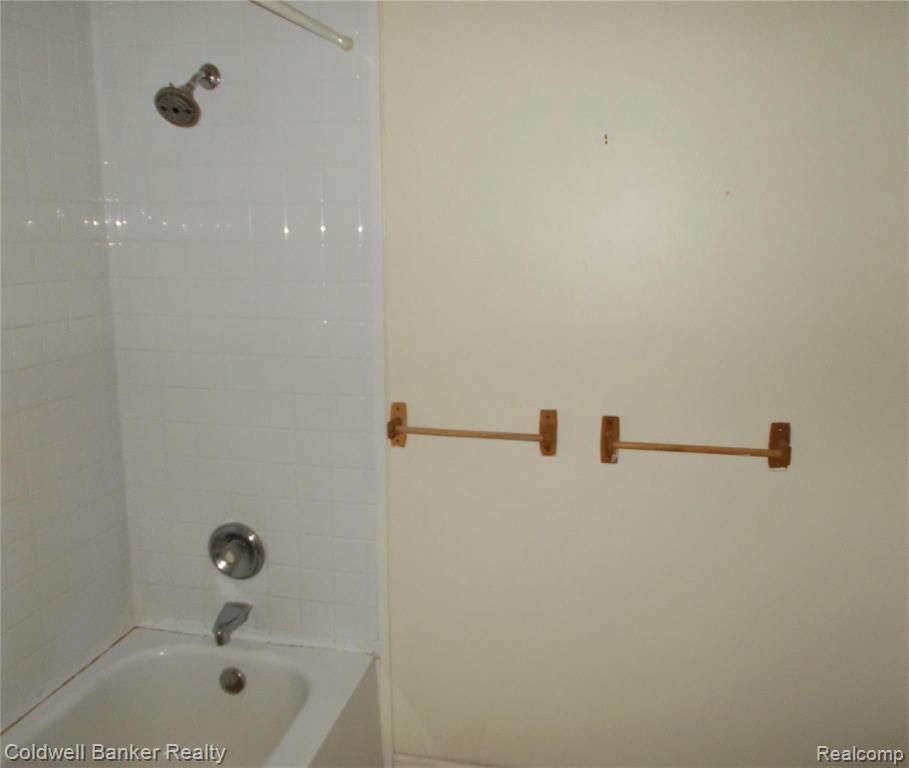 775 Grace Avenue Rochester Hills, MI 48307 - Photo 10 of 20