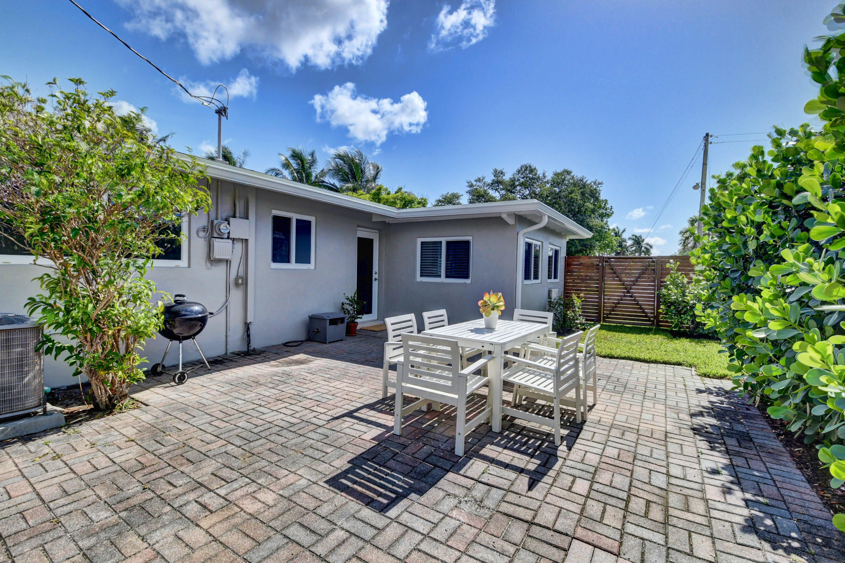 601 Northwest 14th Avenue Boca Raton, FL 33486 - Photo 17 of 38 Very private