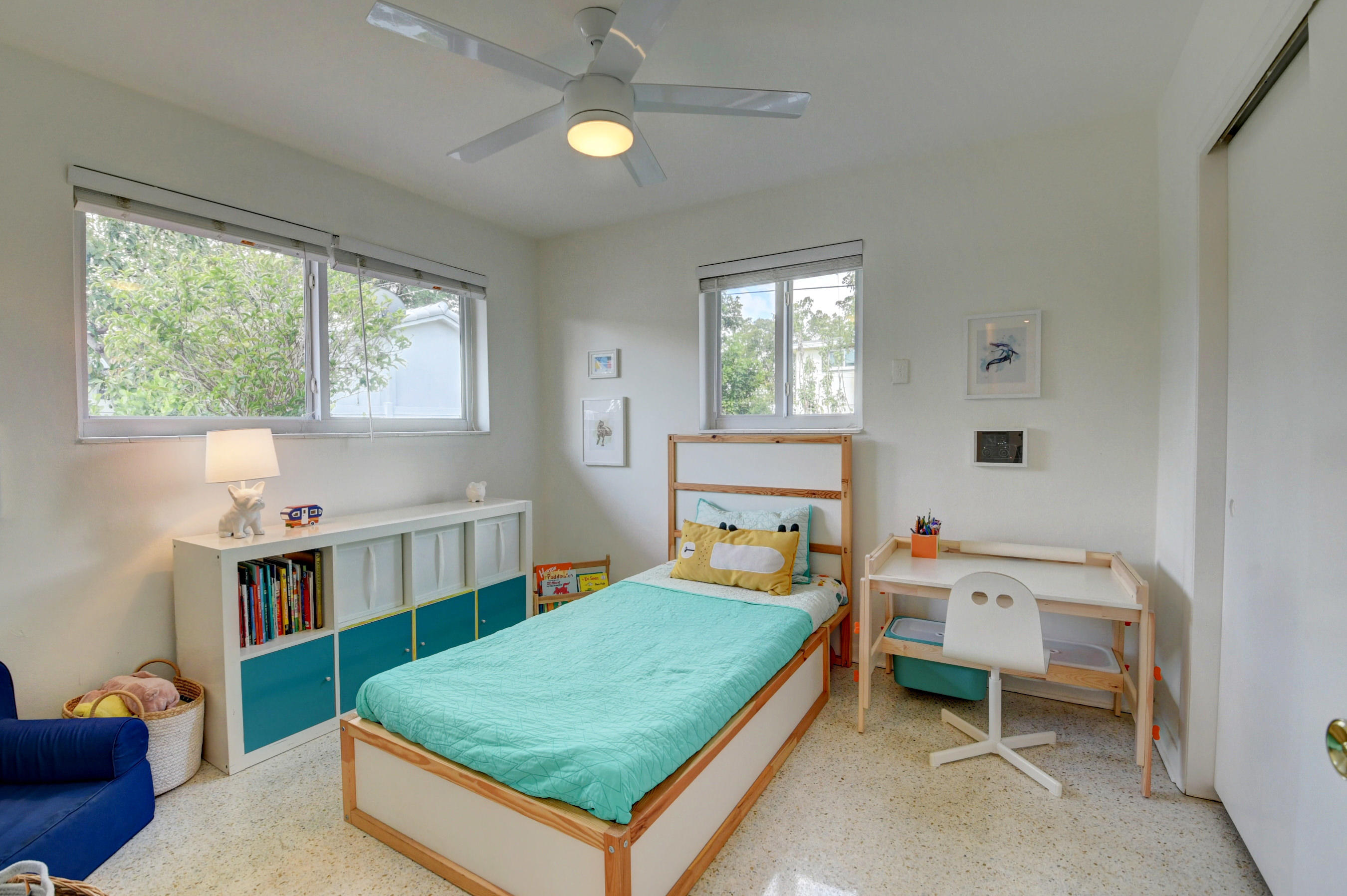 601 Northwest 14th Avenue Boca Raton, FL 33486 - Photo 21 of 38 Guest Room