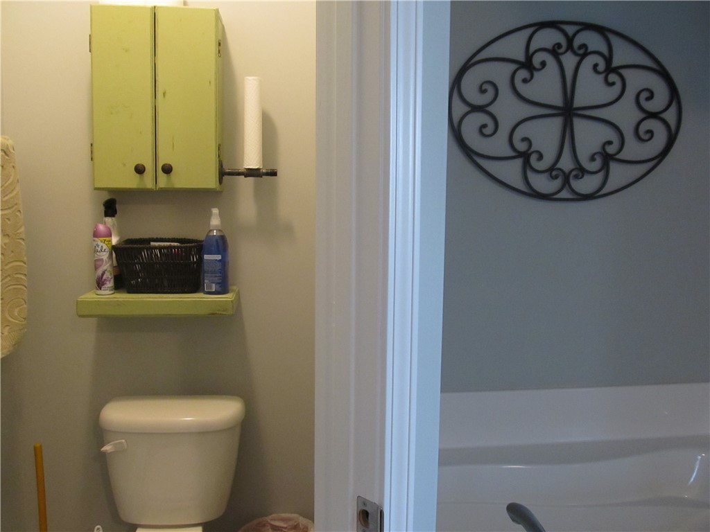 117 Baybrooke Lane Anderson, SC 29621 - Photo 28 of 43 Separate potty room in the bathroom.