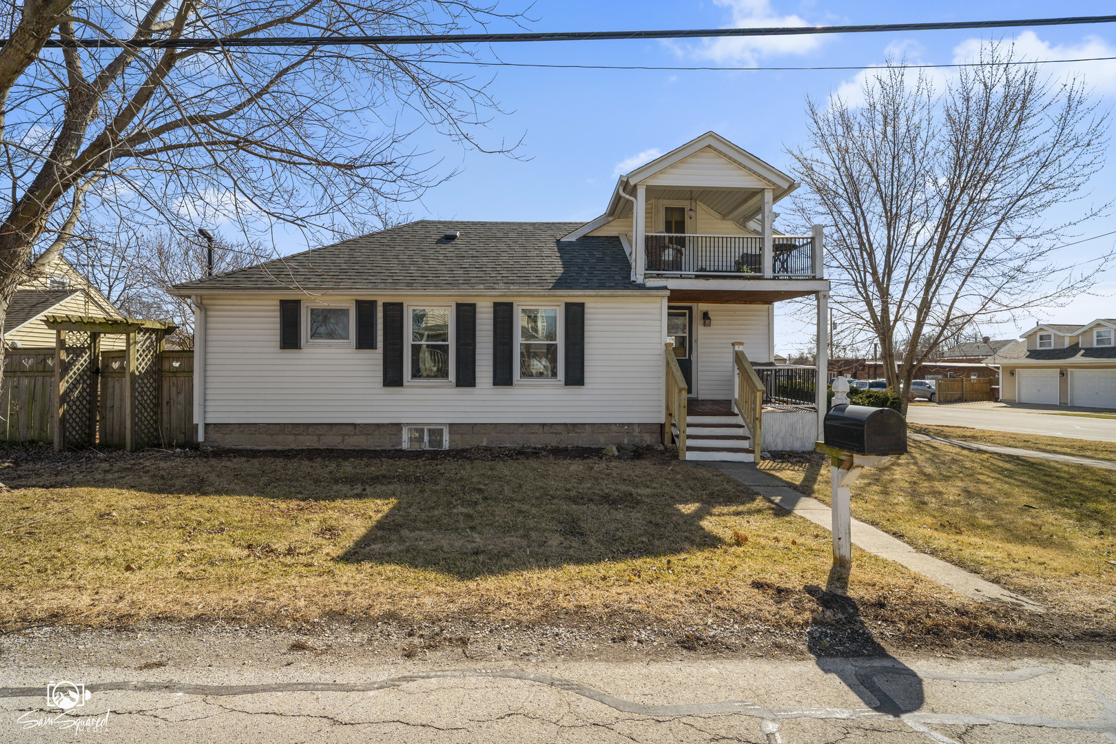10947 1st Street Mokena, IL 60448 - Photo 3 of 29 a front view of a house with a yard