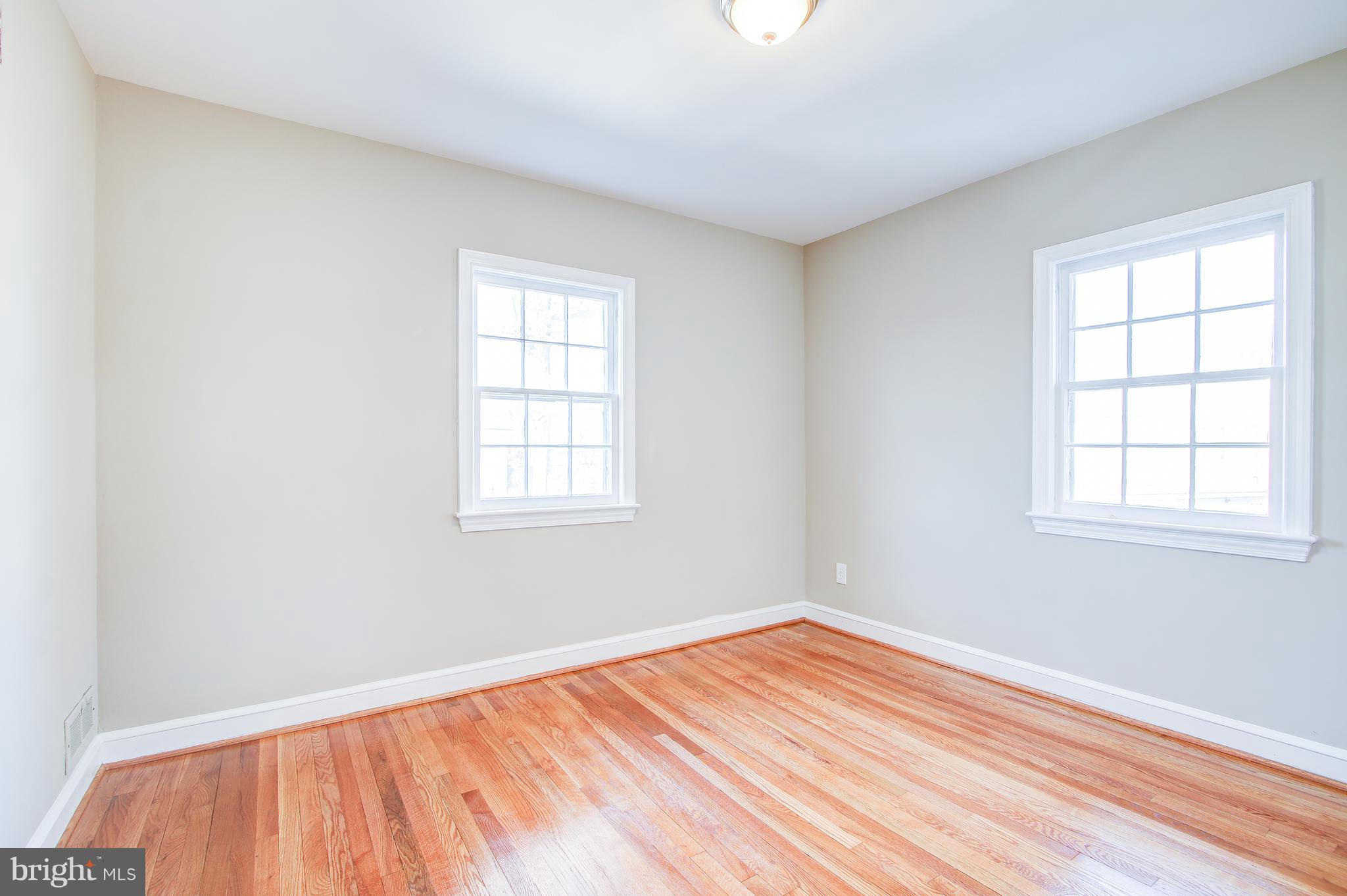 9521 Biltmore Drive Silver Spring, MD 20901 - Photo 17 of 28 Upper Level - Second Bedroom