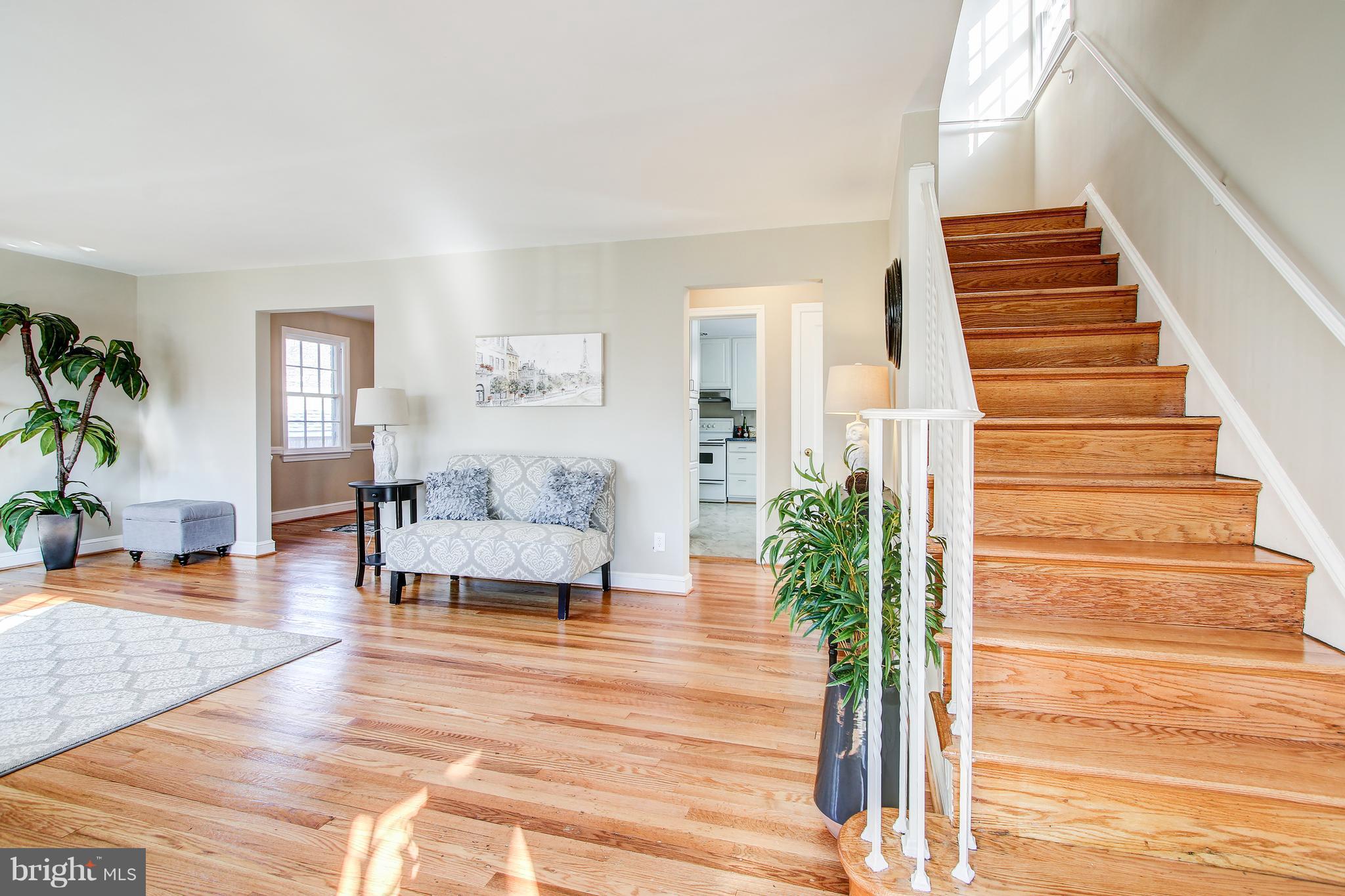9521 Biltmore Drive Silver Spring, MD 20901 - Photo 3 of 28 Gleaming Hardwood Floors