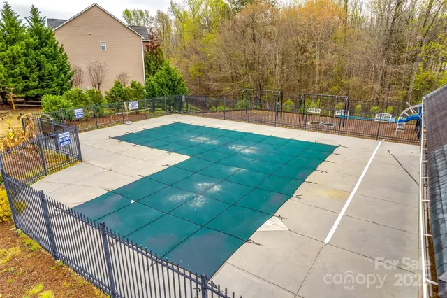 $390,000 | 1628 Savory Lane, Charlotte, NC 28216