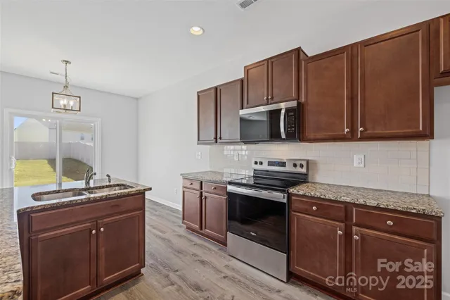 $390,000 | 1628 Savory Lane, Charlotte, NC 28216