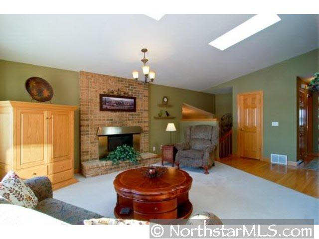 15967 Island View Road Northwest Prior Lake, MN 55372 - Photo 6 of 10 Gallery Image 6