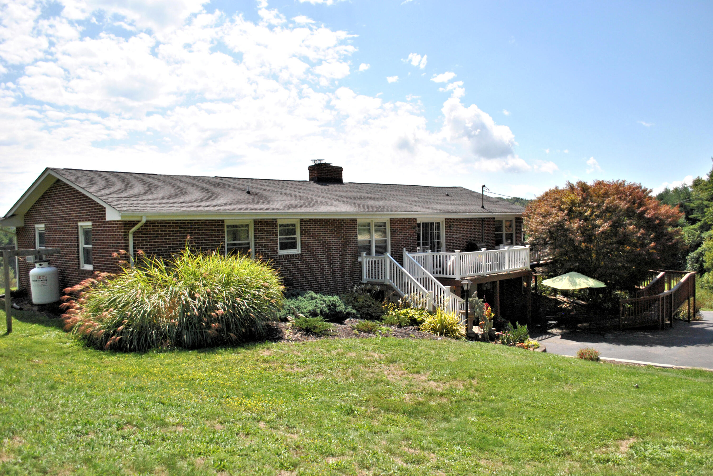 543 Meadow Run Road Southeast Copper Hill, VA 24079 - Photo 13 of 81 4DSC_0018