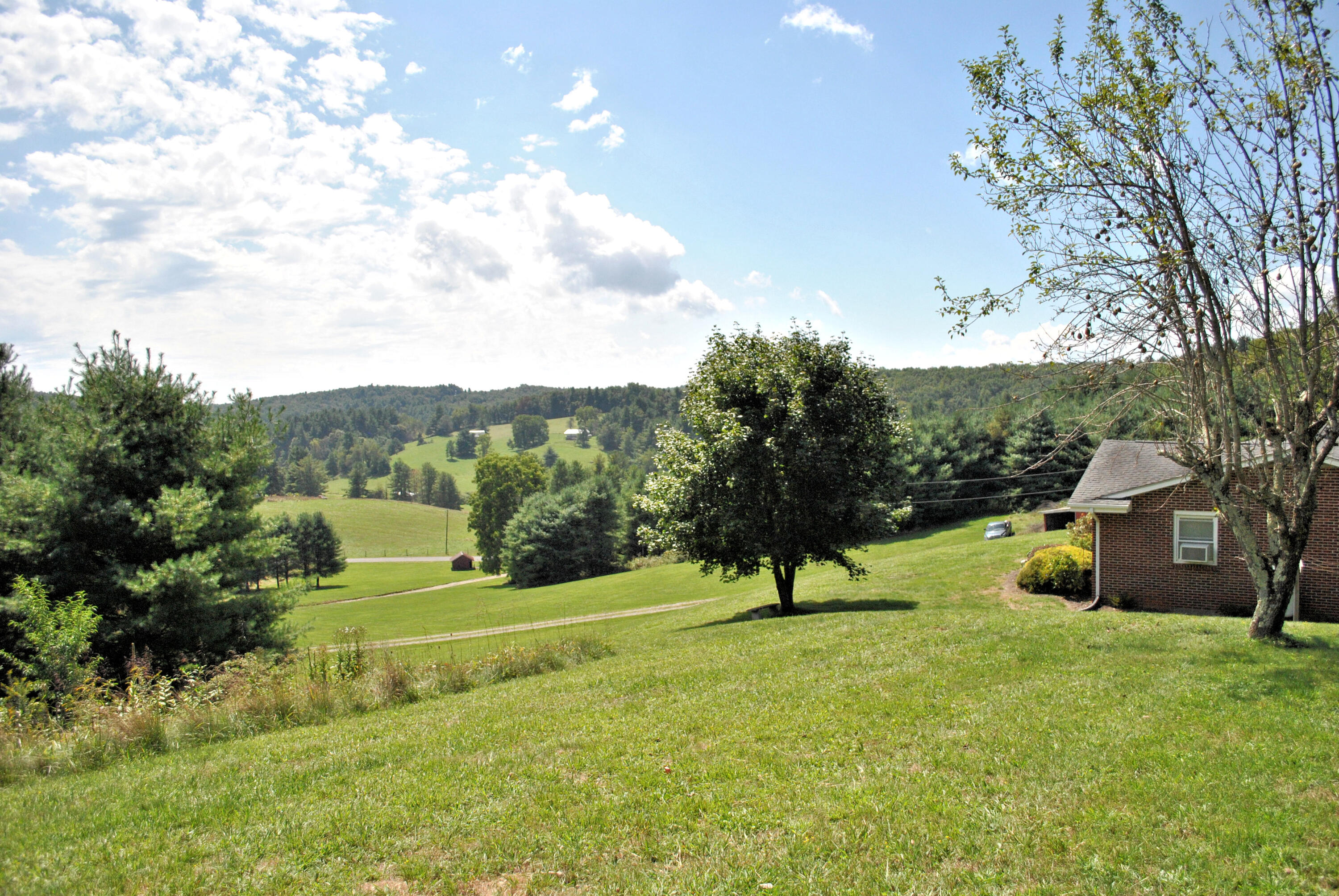 543 Meadow Run Road Southeast Copper Hill, VA 24079 - Photo 10 of 81 72DSC_0024