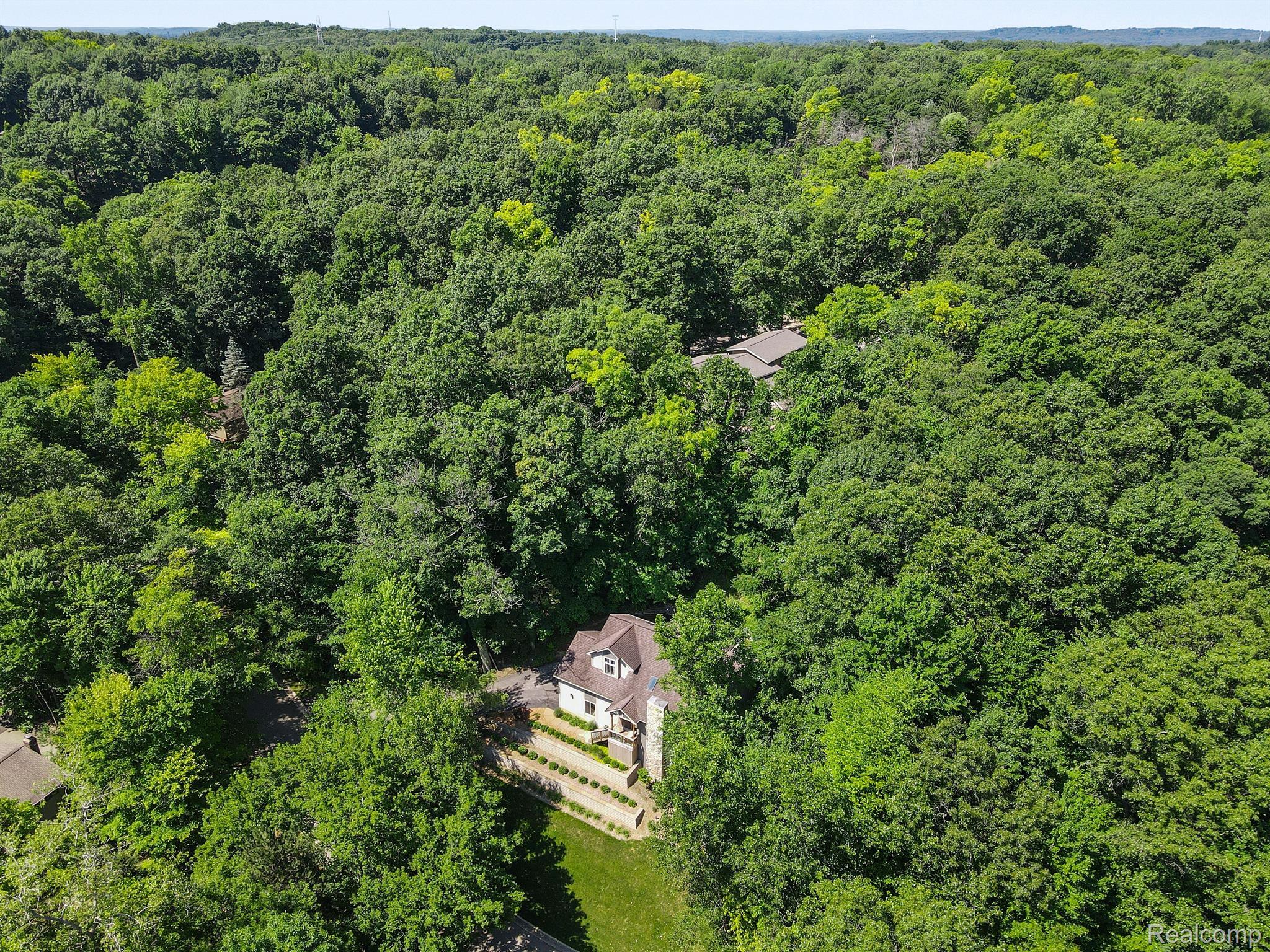 8889 Minne Wanna Road Clarkston, MI 48348 - Photo 10 of 43 Gallery Image 10