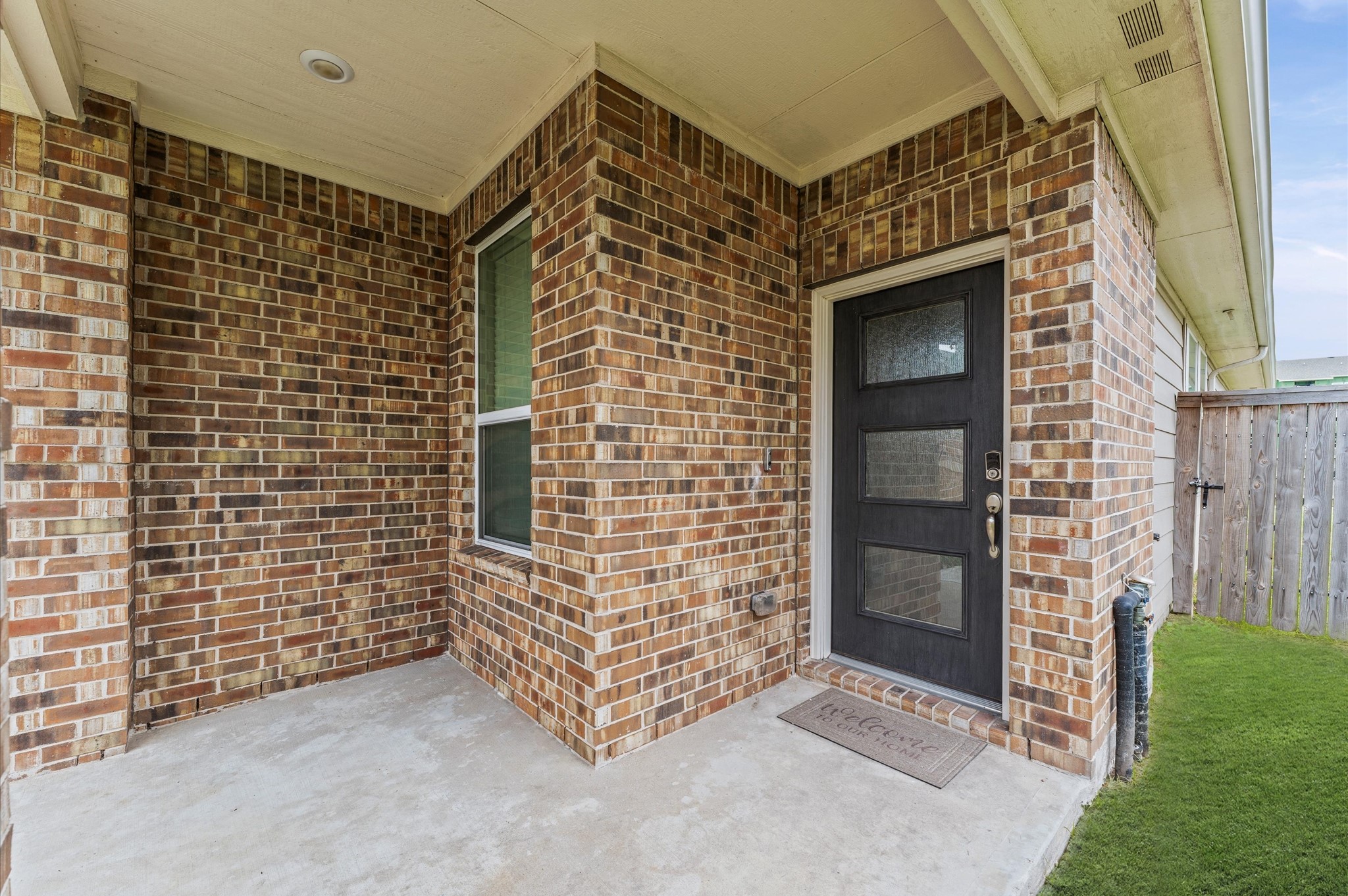 5602 Giving Grace Way Houston, TX 77048 - Photo 4 of 26