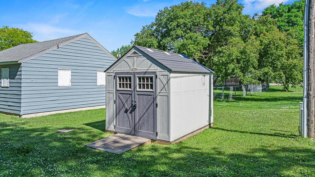 133 4th Street Dawson, MN 56232 - Photo 11 of 38