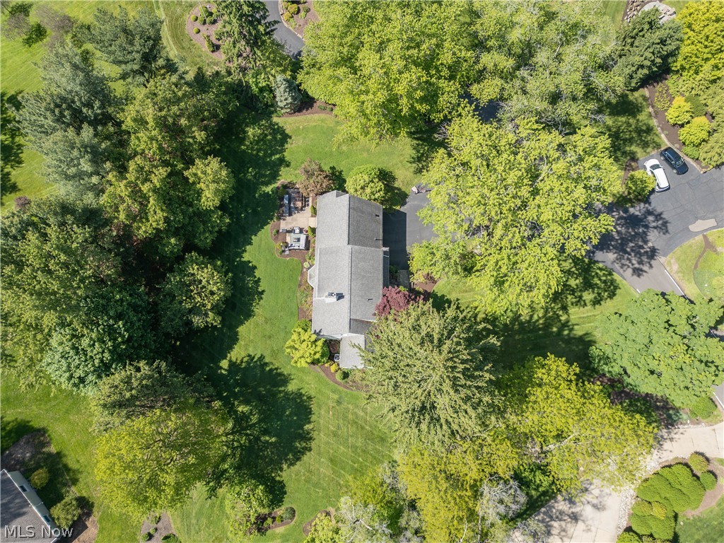 2810 Brentwood Close Northwest Canton, OH 44708 - Photo 2 of 50
