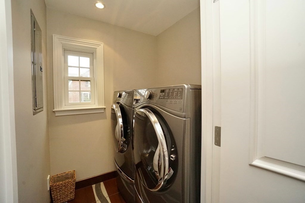 725 Chestnut Street Newton, MA 02468 - Photo 28 of 42 a utility room with dryer and washer