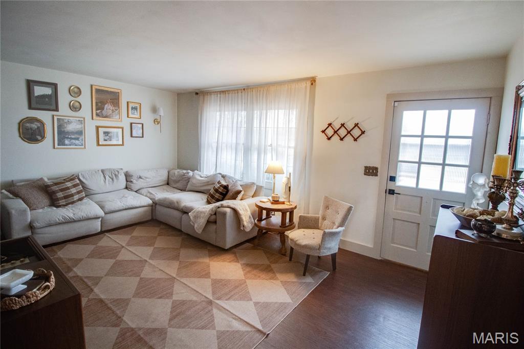 610 Vermont Street Bethalto, IL 62010 - Photo 7 of 36