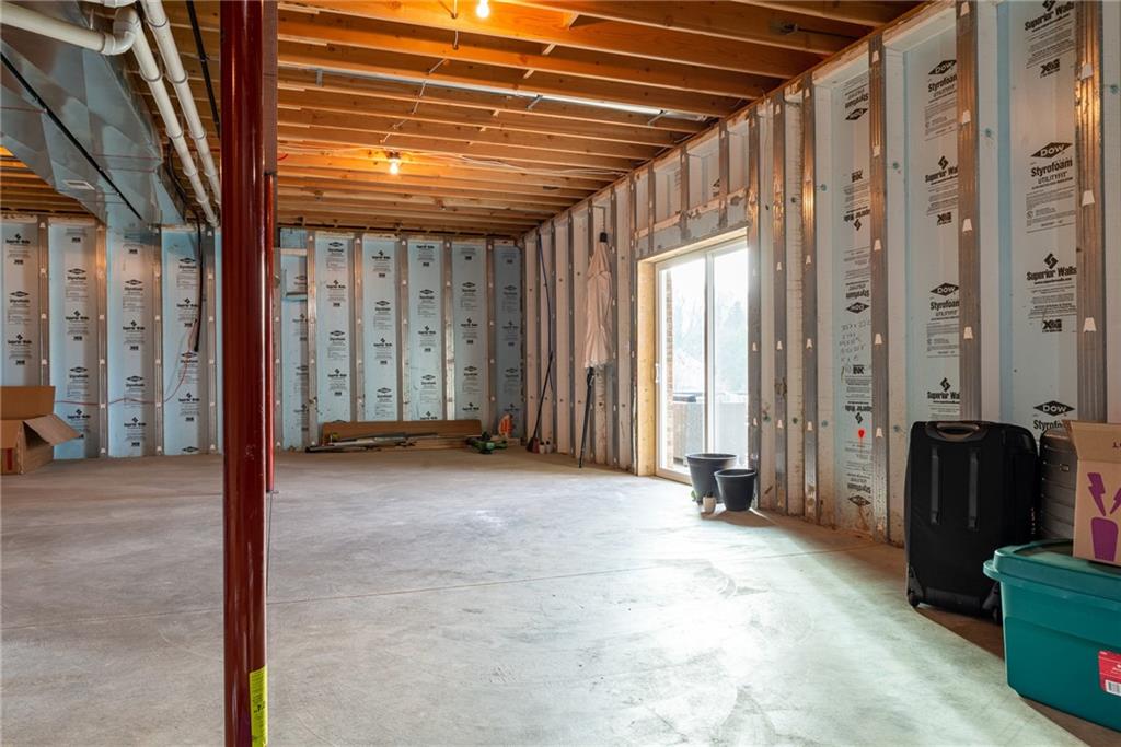 300 McWilliams Road Trafford, PA 15085 - Photo 22 of 25 Gallery Image 22