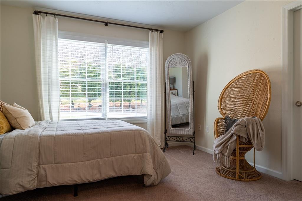 300 McWilliams Road Trafford, PA 15085 - Photo 7 of 25 Gallery Image 7