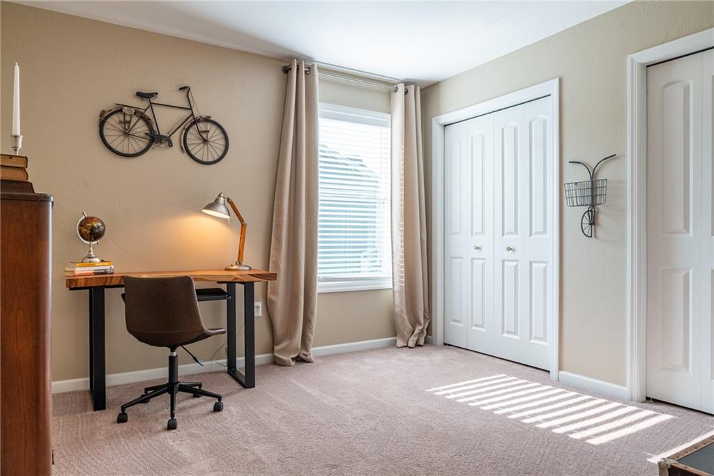 300 McWilliams Road Trafford, PA 15085 - Photo 8 of 25 Gallery Image 8