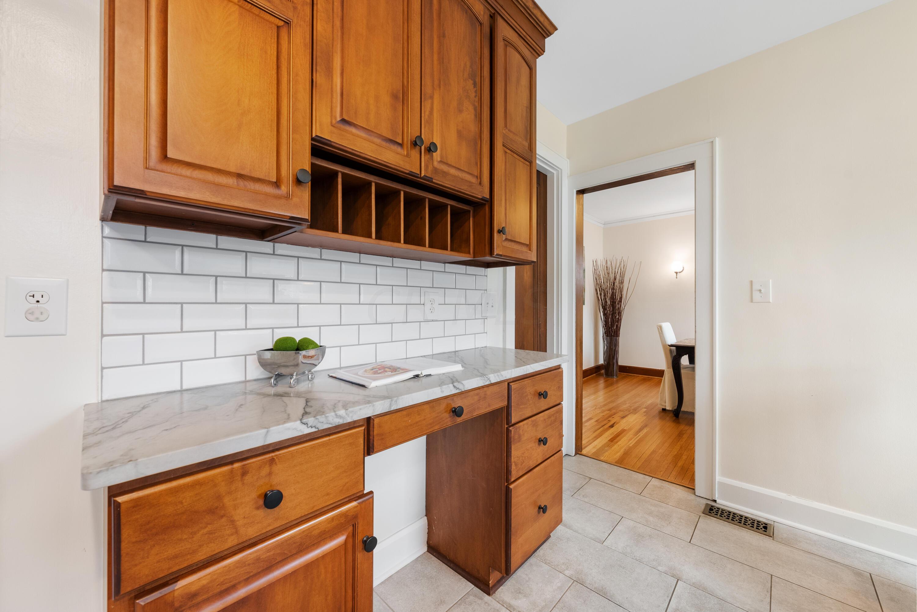 454 Midgard Road Columbus, OH 43202 - Photo 20 of 47 DSC03152