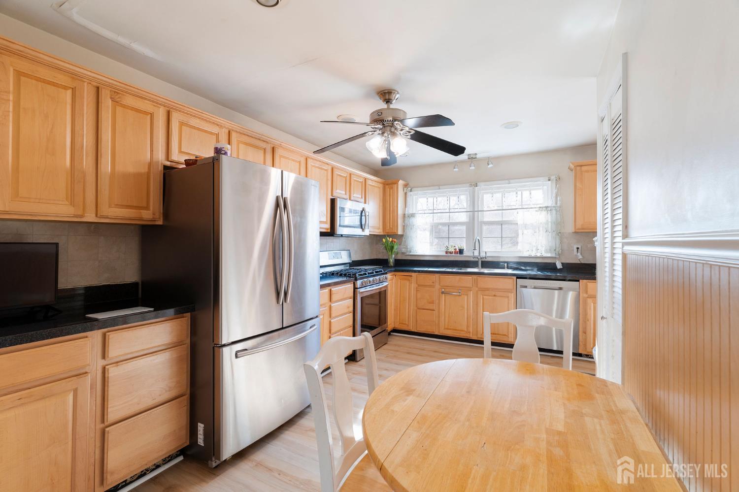 8 Cardinal Lane, Unit 2 Hillsborough, NJ 08844 - Photo 11 of 31