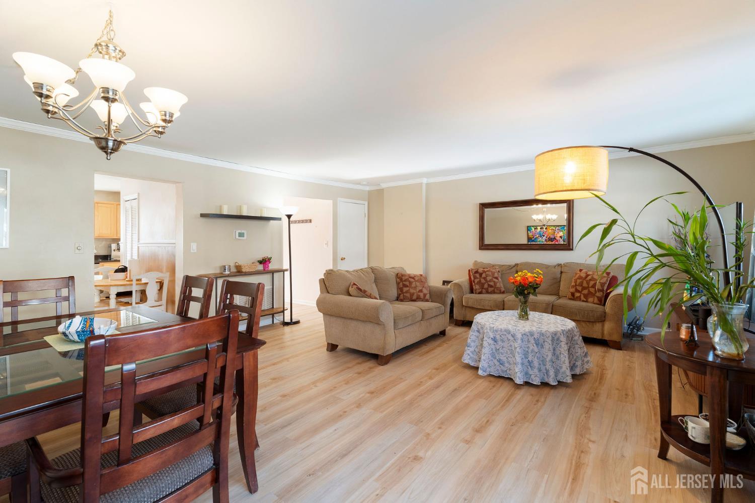 8 Cardinal Lane, Unit 2 Hillsborough, NJ 08844 - Photo 2 of 31