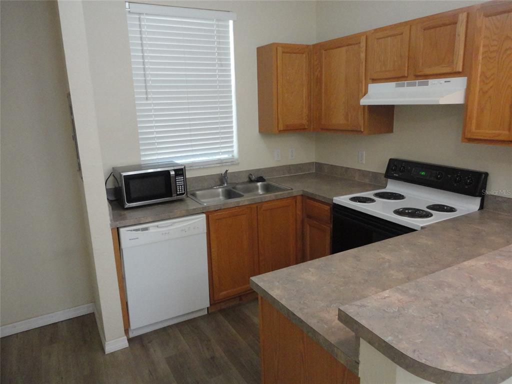 3584 Southwest 30th Way, Unit 129 Gainesville, FL 32608 - Photo 2 of 14