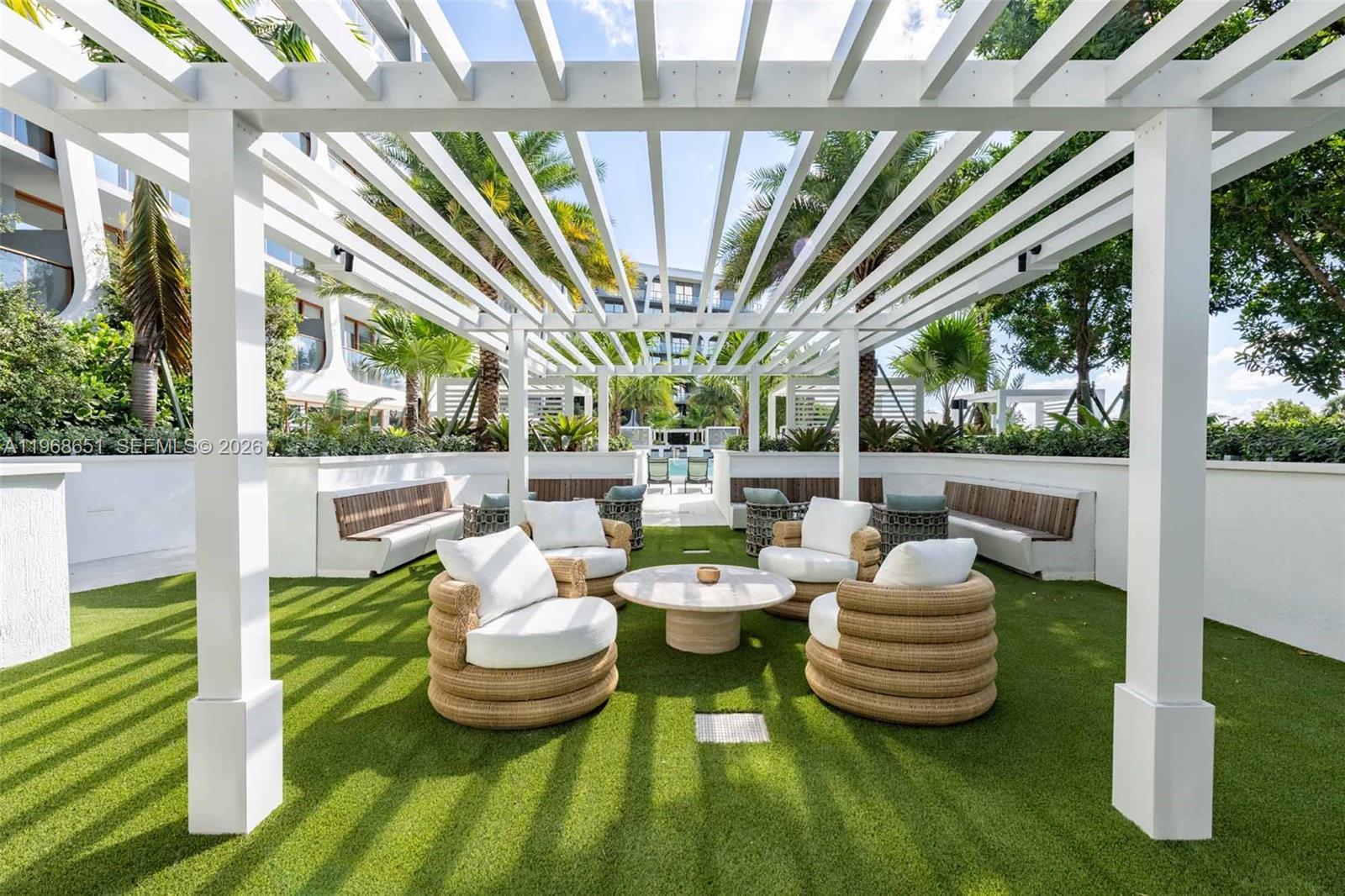 3900 Alton Road, Unit 205 Miami Beach, FL 33140 - Photo 12 of 38