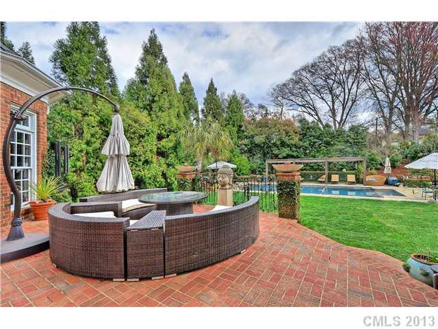 1811 Queens Road West Charlotte, NC 28207 - Photo 15 of 16 Gallery Image 15