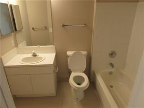 470 South Park Road, Unit 302 Hollywood, FL 33021 - Photo 12 of 36 Photo 13