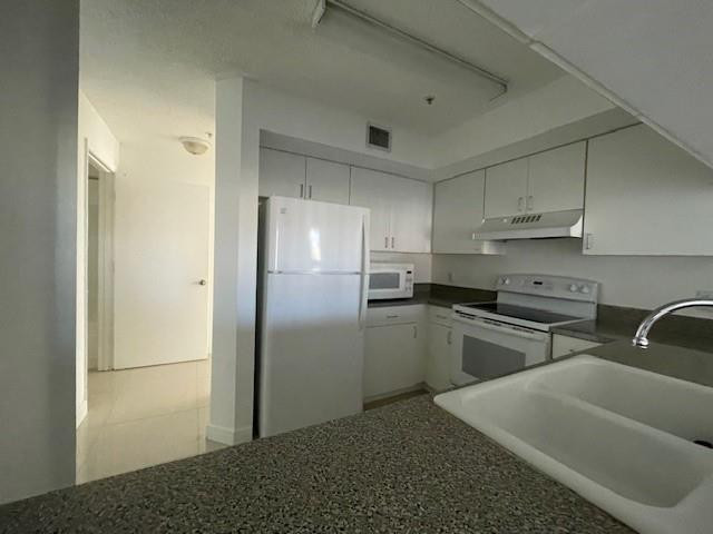 470 South Park Road, Unit 302 Hollywood, FL 33021 - Photo 14 of 36 Photo 15