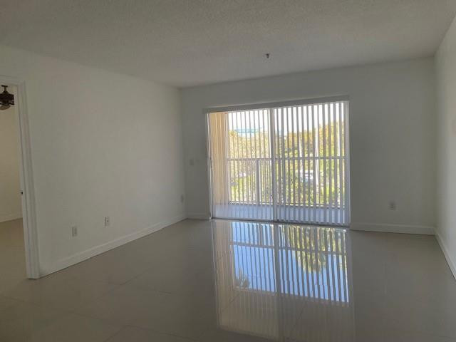 470 South Park Road, Unit 302 Hollywood, FL 33021 - Photo 19 of 36 Photo 20