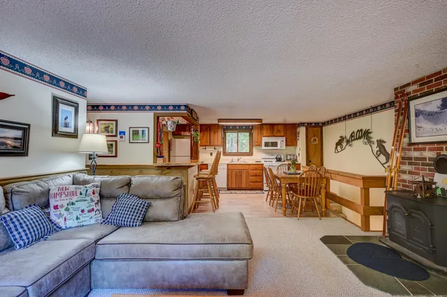 $379,900 | 56 Forest Park Way, Unit 19, Conway, NH 03860