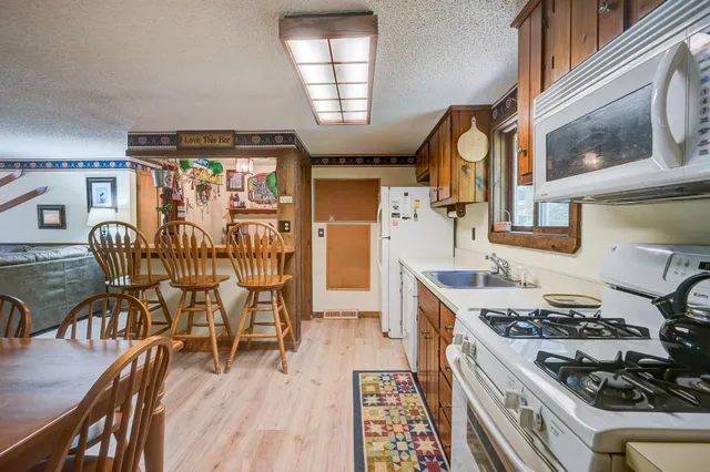 $379,900 | 56 Forest Park Way, Unit 19, Conway, NH 03860