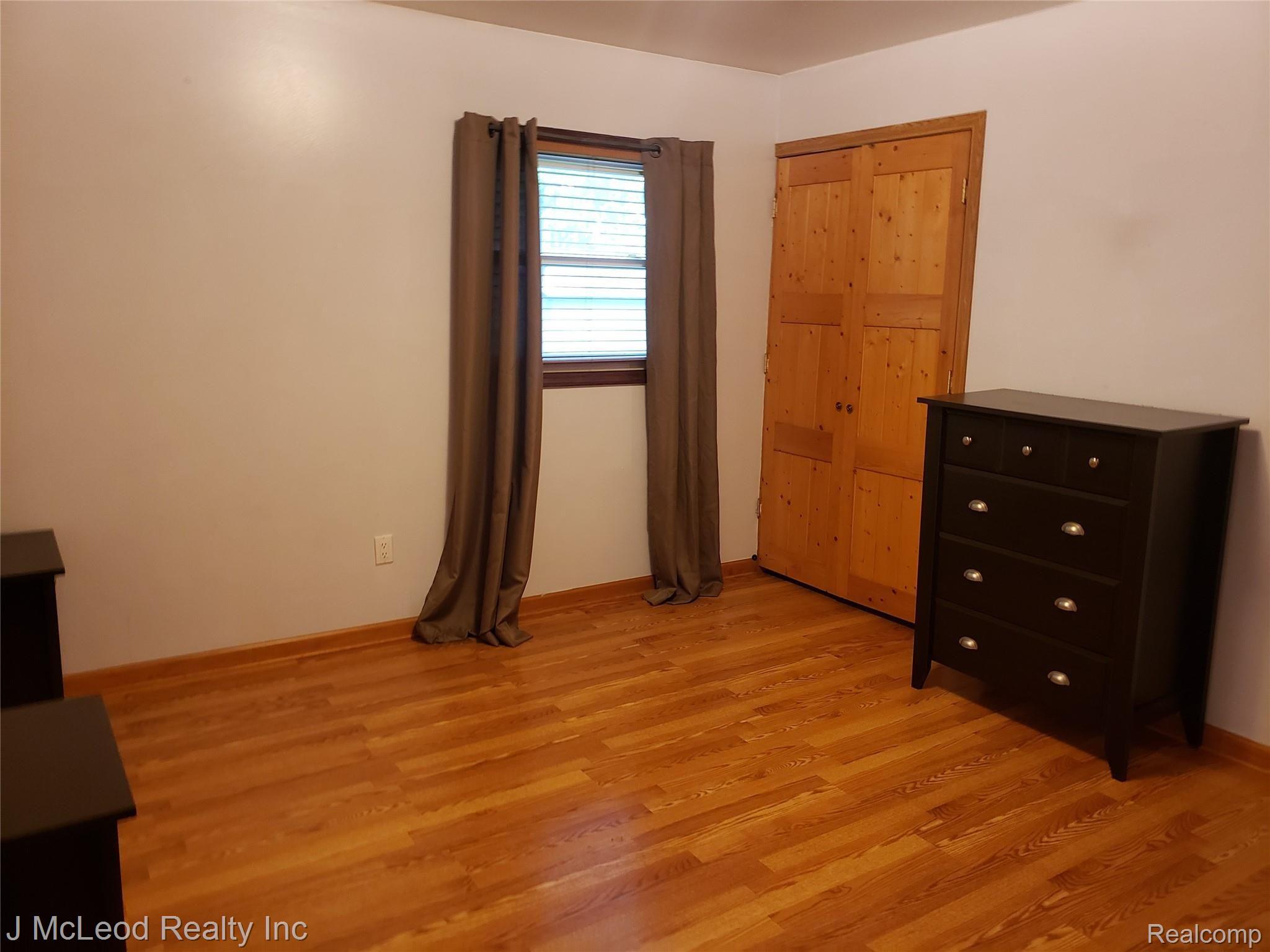 8215 Bray Road Vassar, MI 48768 - Photo 8 of 32 20190620_110124.jpg