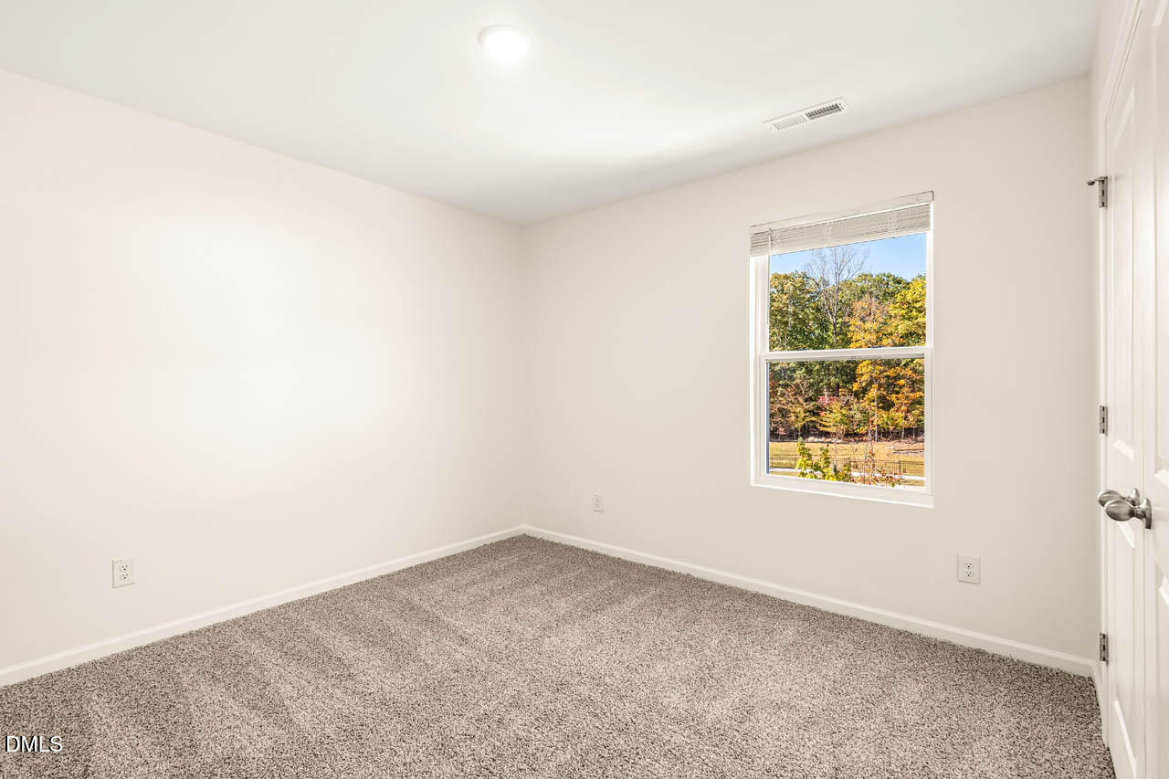 1113 Umstead Grv Way Durham, NC 27712 - Photo 26 of 32 1113UmsteadGroveWay-036