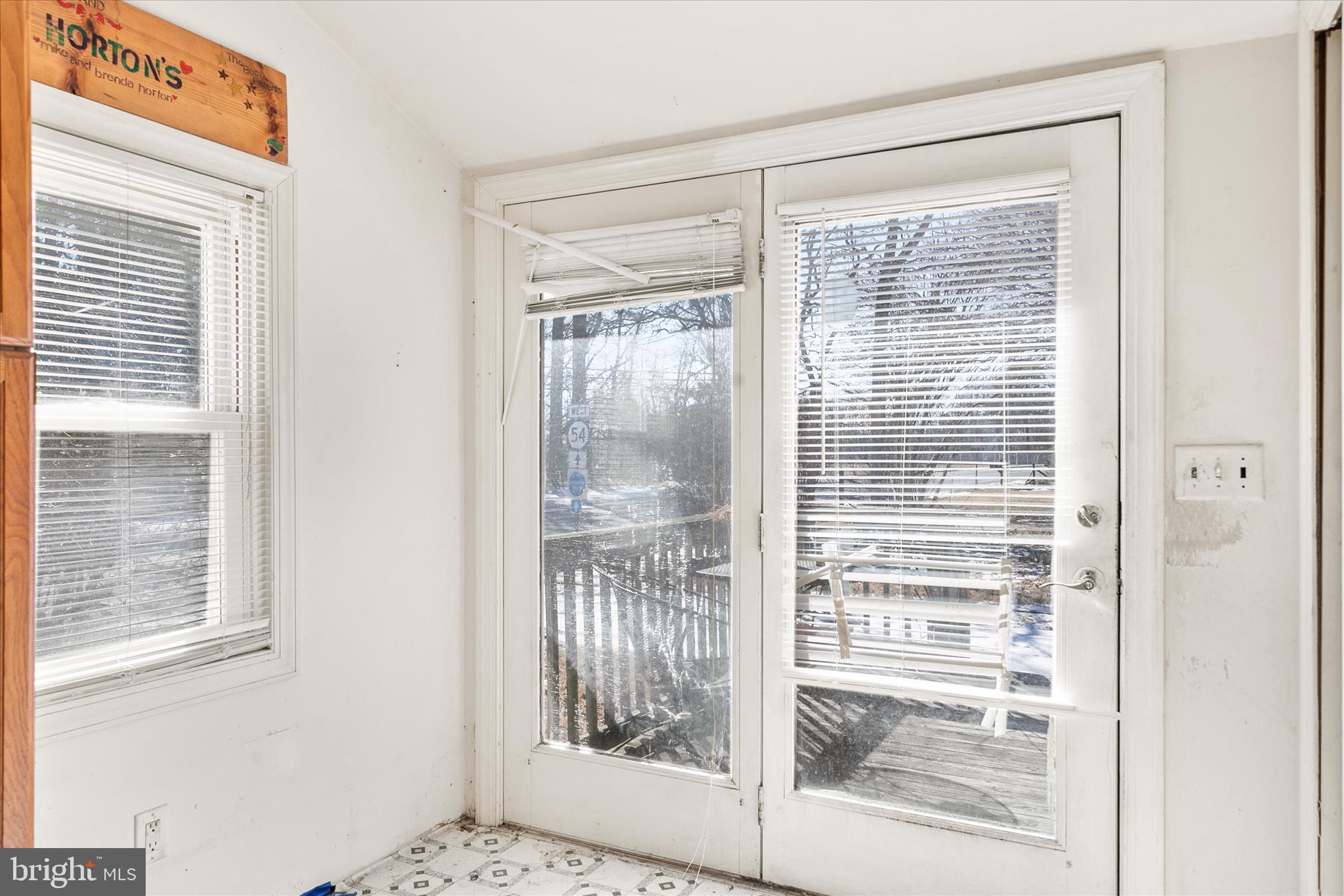 5 Cemetery Road Selbyville, DE 19975 - Photo 19 of 38 Breakfast Nook