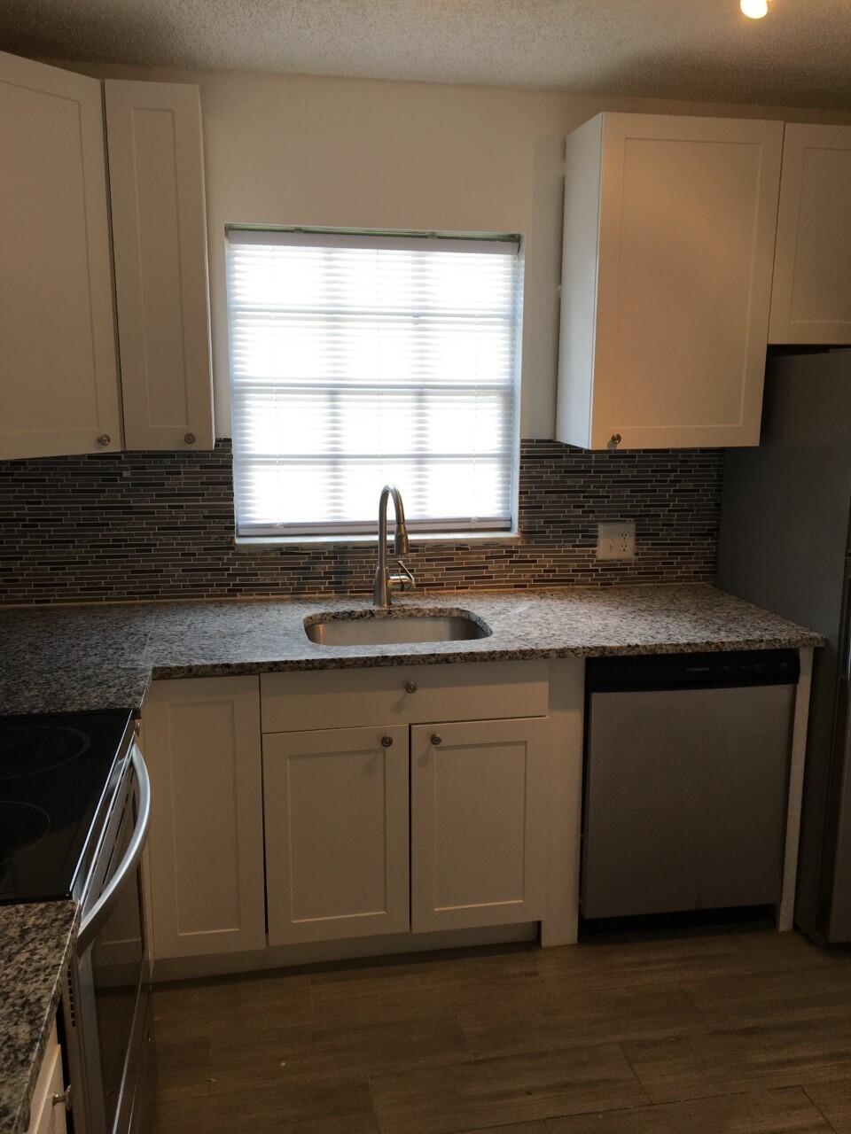 22361 Southwest 57th Circle Boca Raton, FL 33428 - Photo 11 of 29 Hammock 13
