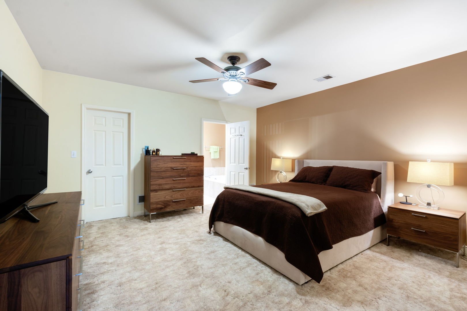 1925 South State Street, Unit 1 Chicago, IL 60616 - Photo 9 of 15 Gallery Image 9