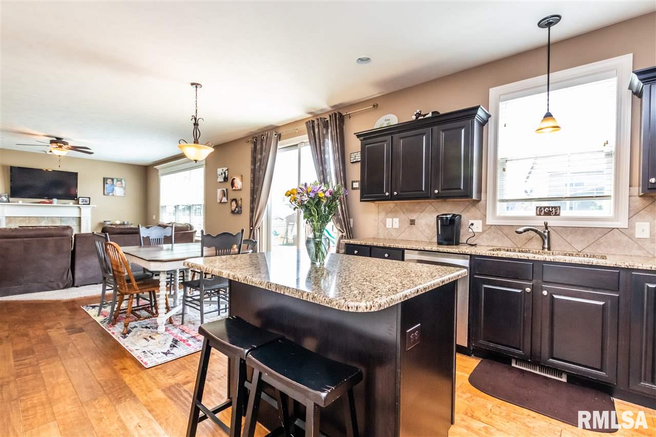 3810 West Crimson Road Dunlap, IL 61525 - Photo 11 of 36 Gallery Image 11