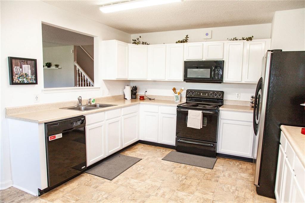 8324 South Rising Sun Drive Pendleton, IN 46064 - Photo 6 of 32