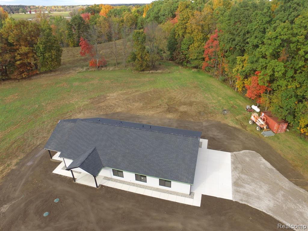 8550 Gregory Ridge Road Gregory, MI 48137 - Photo 12 of 42