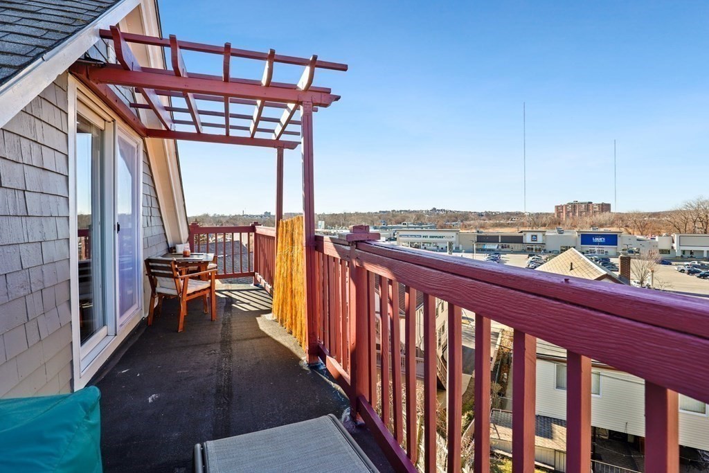 51 Wellington Road, Unit 3 Medford, MA 02155 - Photo 11 of 38