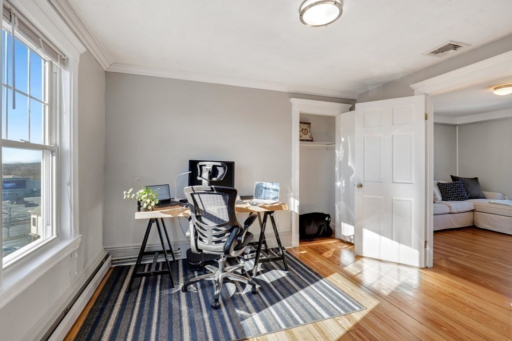 51 Wellington Road, Unit 3 Medford, MA 02155 - Photo 17 of 38