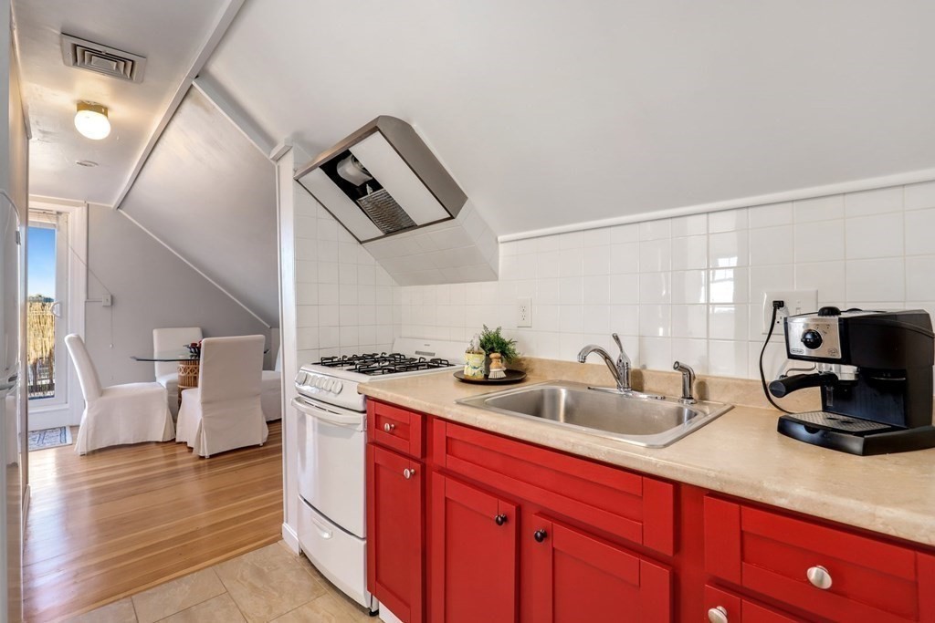 51 Wellington Road, Unit 3 Medford, MA 02155 - Photo 2 of 38