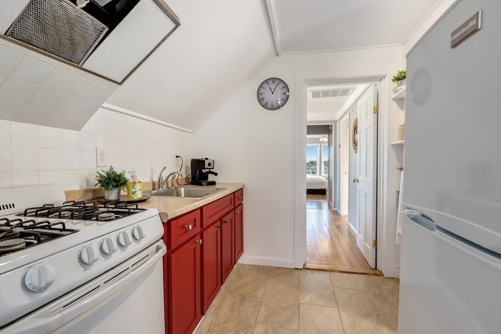 51 Wellington Road, Unit 3 Medford, MA 02155 - Photo 28 of 38