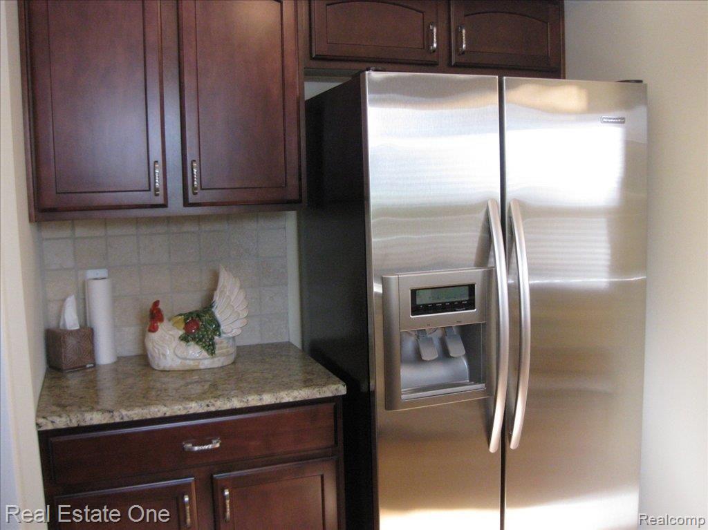 4584 Covered Bridge Road Bloomfield Hills, MI 48302 - Photo 4 of 21 New Kitchen
